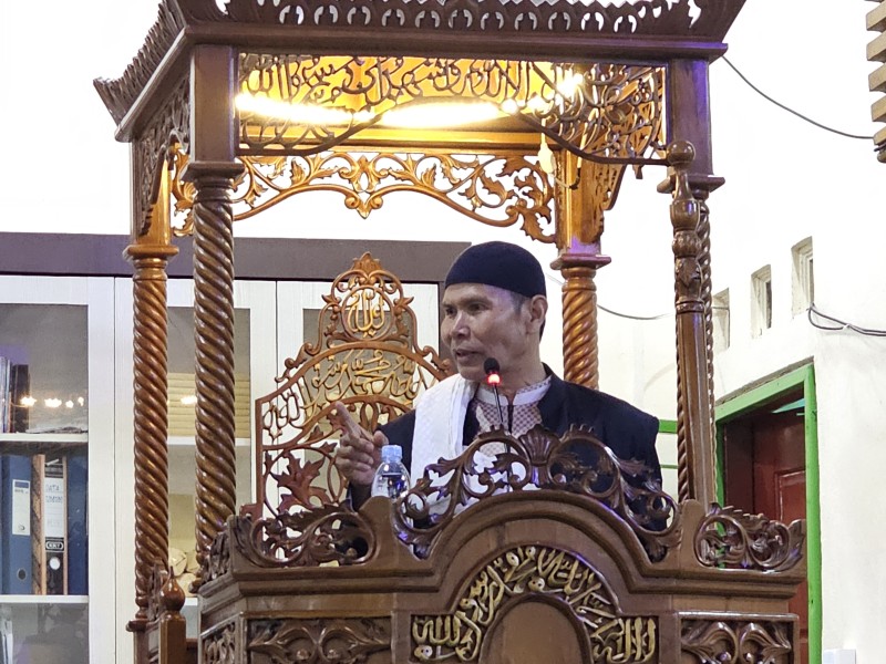 Dahsyatnya Sedekah, Ustadz Aprianto Rahmatullah Kupas 5 Keutamaan di Masjid Al-Jihad Pekanbaru
