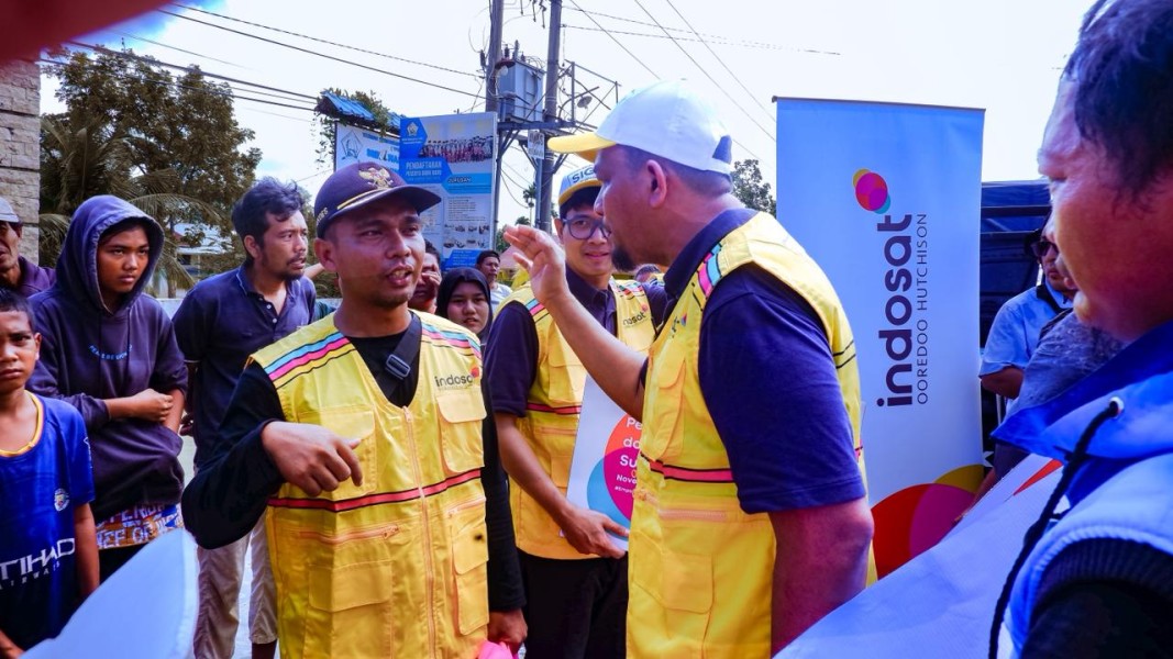 Indosat Bergerak Cepat: Uluran Tangan Kemanusiaan Hangatkan Korban Banjir dan Longsor Langkat