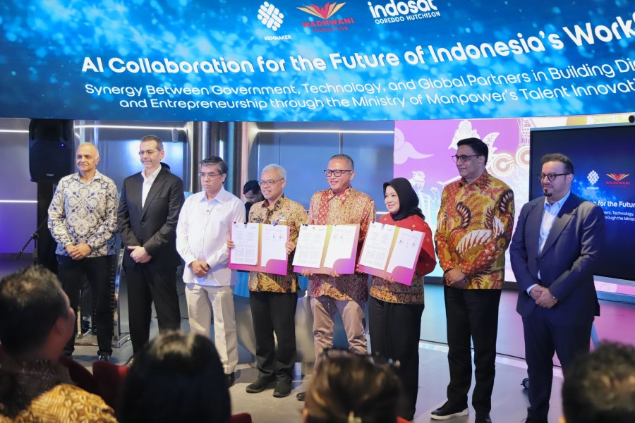 Cetak 1 Juta Talenta Digital Berbasis AI, Kemnaker Teken MoU Strategis Bersama Indosat dan Wadhwani Foundation