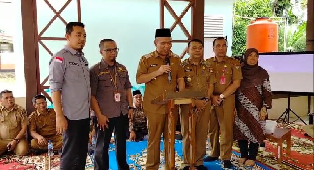Wakili Riau Pada Apresiasi Keterbukaan Informasi Tingkat Nasional, Pj Bupati Kampar Tinjau Desa Pulau Gadang