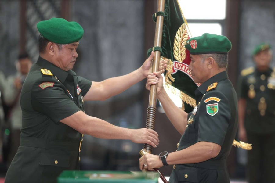 Jenderal Maruli Pimpin Sertijab, Mayjen Amrin Ibrahim Resmi Jabat Pangdam XVII/Cenderawasih Gantikan Mayjen Rudi Puruwito