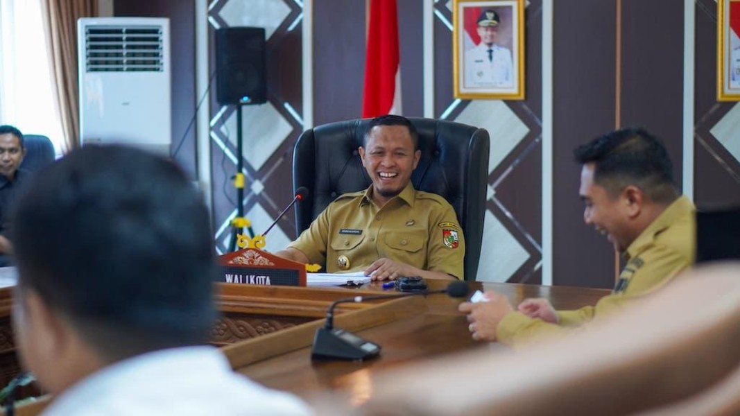 Jumat Berkah, Wako Agung Tepati Janji Gaji THL Pemko Pekanbaru Cair Hari Ini