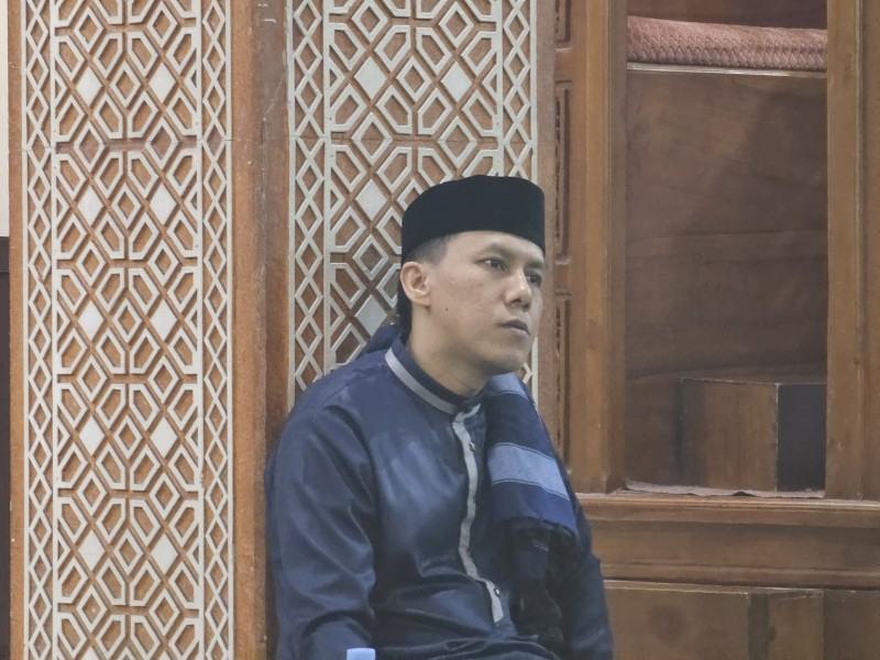 Memasuki Pertengahan Ramadhan, Ustadz Mizan Wahyudi Kupas Keutamaan Sabar di Masjid Al-Jihad Pekanbaru 