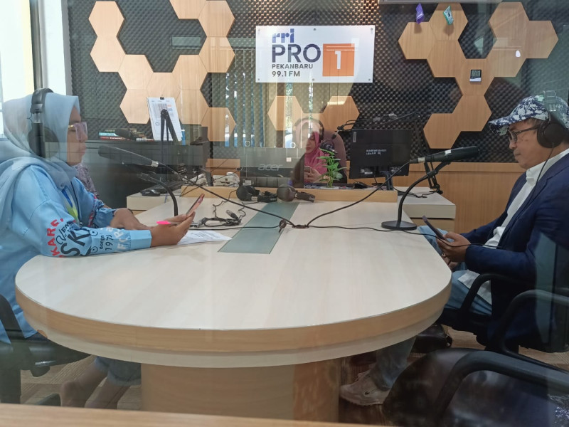 Dialog bersama RRI Pekanbaru, Ketua PWI Riau Bahas Kesiapan HPN 2025 di Riau