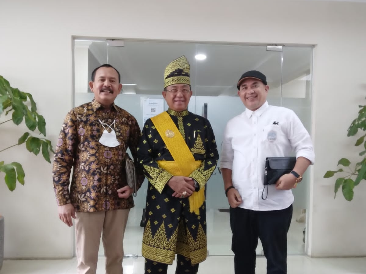 Wardan Jadi Kepala Daerah Pertama di Riau yang Meraih Anugerah Kebudayaan PWI Pusat