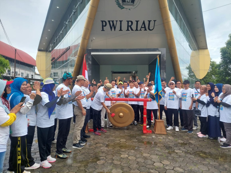 Kick-Off HPN 2025 di Riau Ditandai dengan Pemukulan Gong