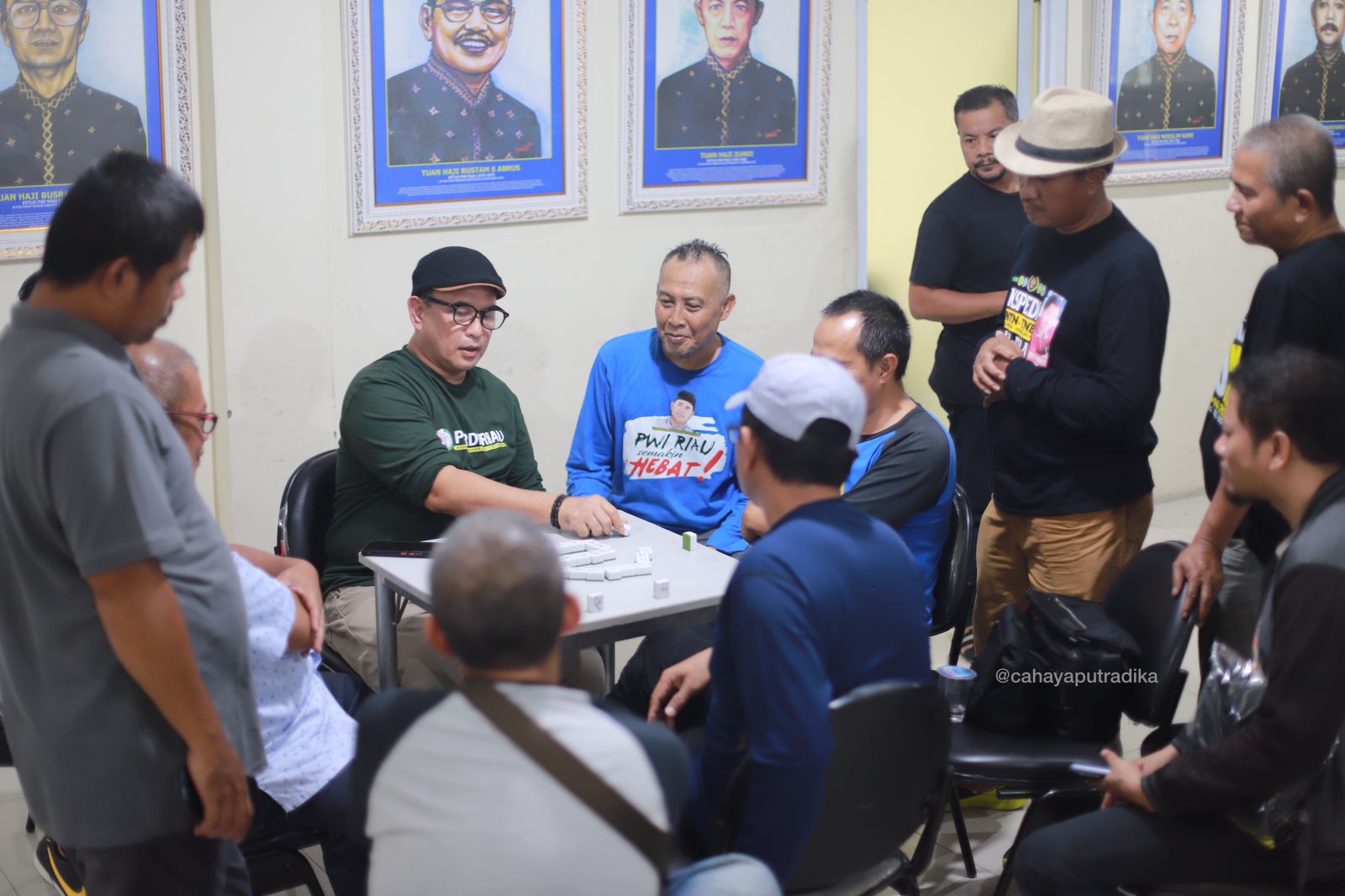 Semarak HPN 2023, Pasangan Zulmansyah/Raja Isyam Juarai Turnamen Domino PWI Riau
