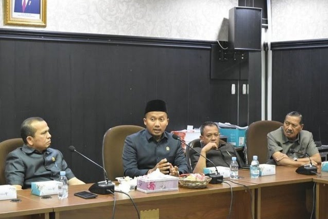  3 Pimpinan DPRD Pimpin Rapat Banmus Untuk Bulan November
