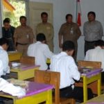 Setda Riau Tinjau Pelaksanaan Ujian CPNS 2009 